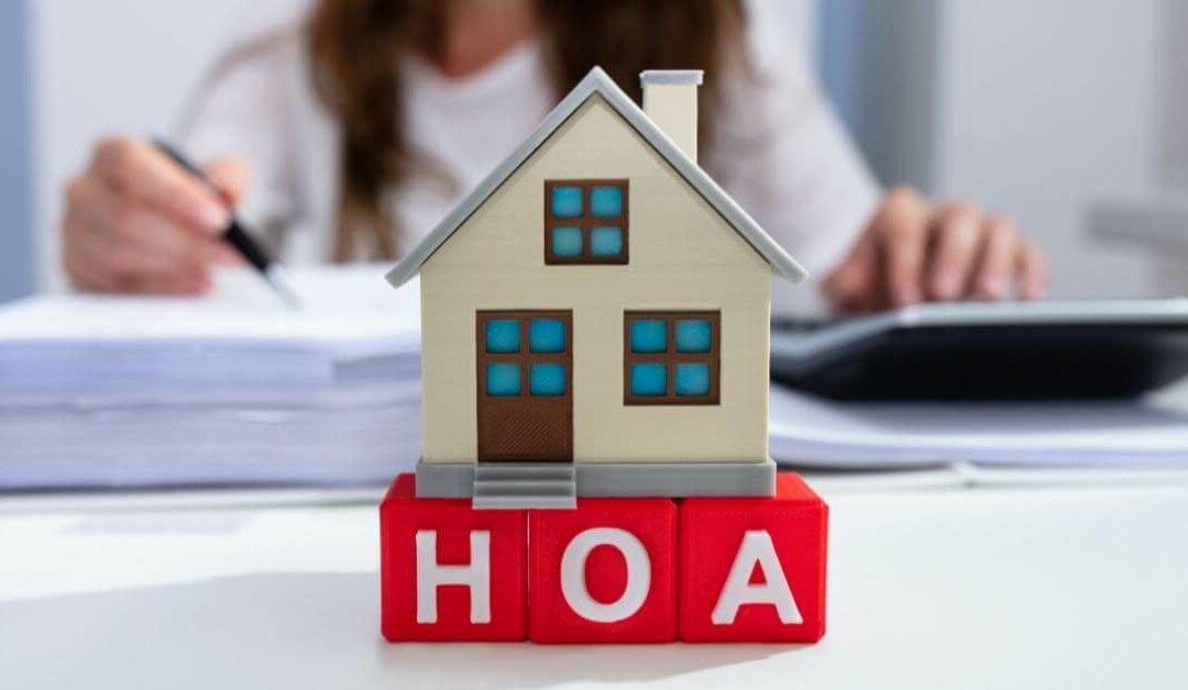 How Does a Homeowners Association (HOA) in Los Angeles Enforce the Rules?